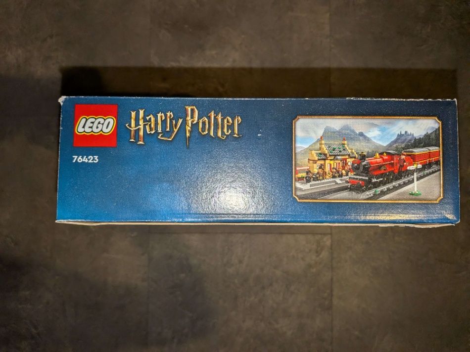 Hogwarts Express & Hogsmeade Station — LEGO te koop op BrickVillage