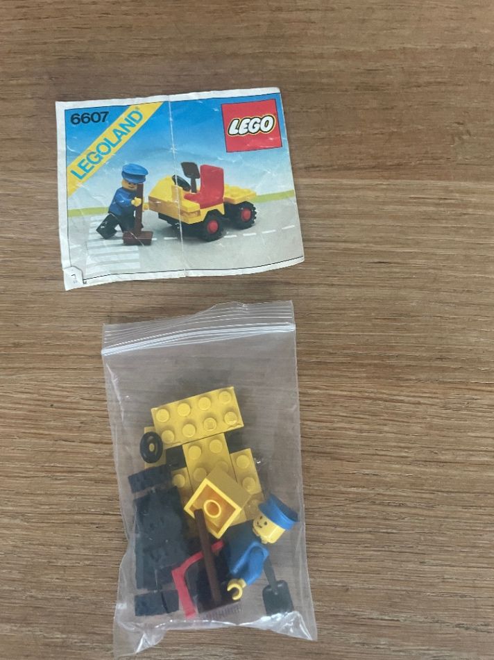 Lego 6607 Service truck