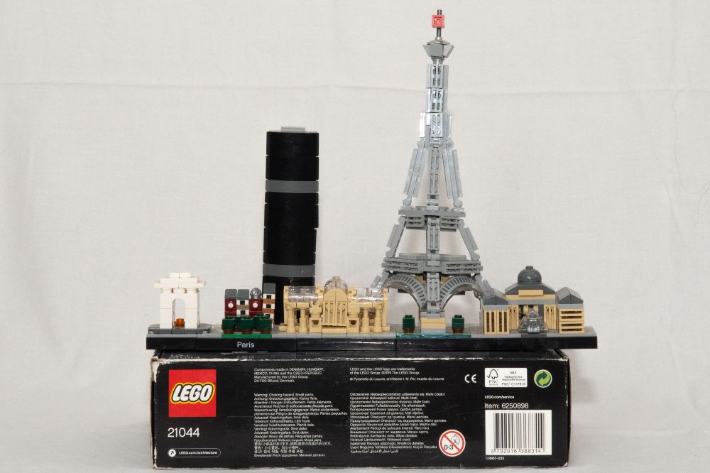 Lego Architecture Parijs 21044