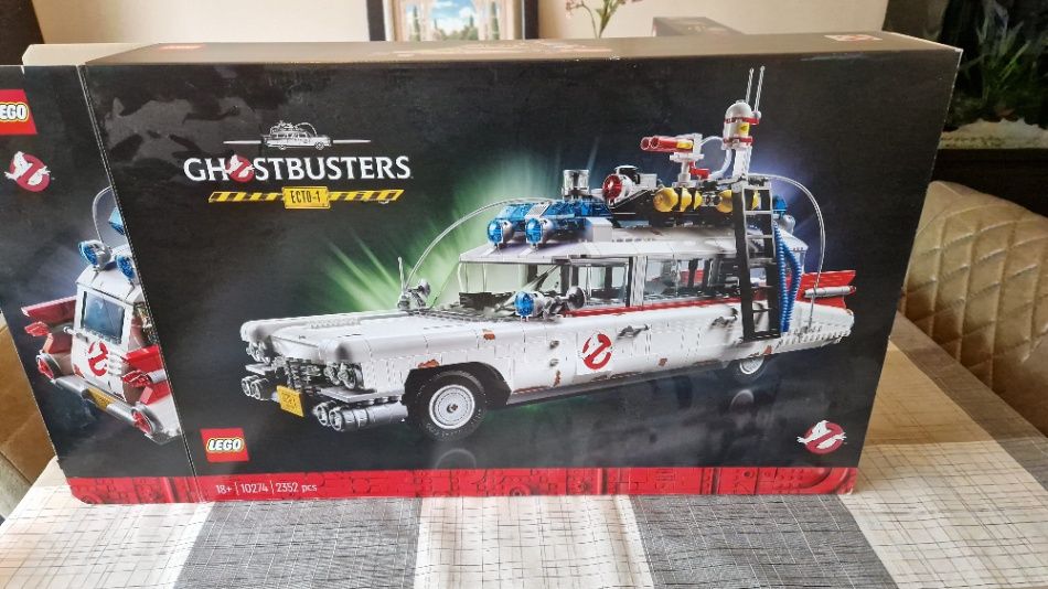 LEGO Ghostbusters ECTO-1 (10274) compleet met doos en handleidingen