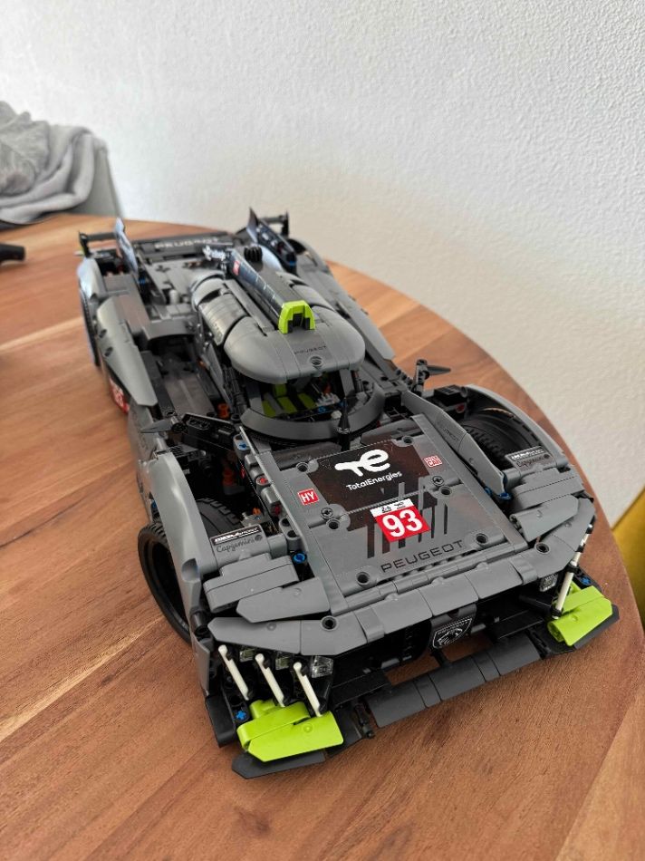 Technic PEUGEOT 9X8 24H Le Mans Hybrid Hypercar